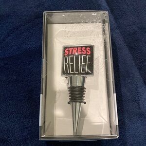 New in box stainless steel bottle stopper